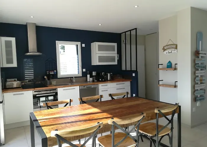 Les Balises-tribord-saint Gilles Croix De Vie